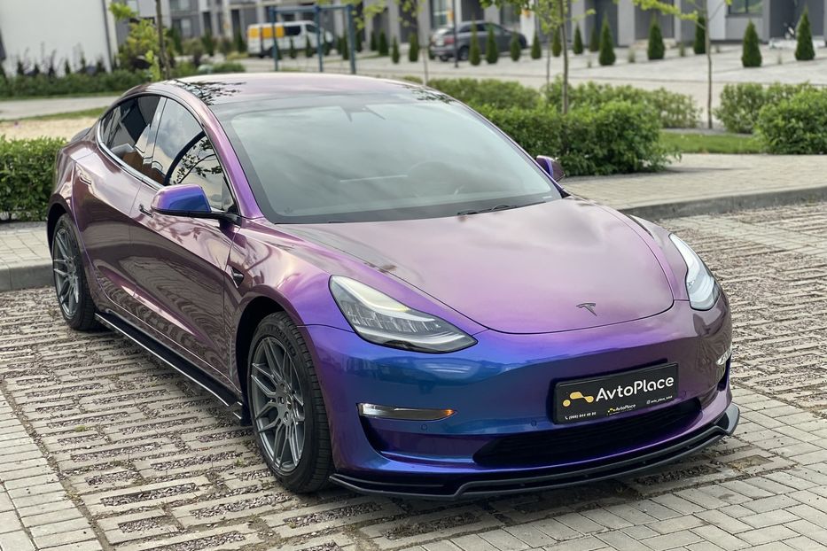 Продам Tesla Model 3 Longe Range 2018 года в Луцке