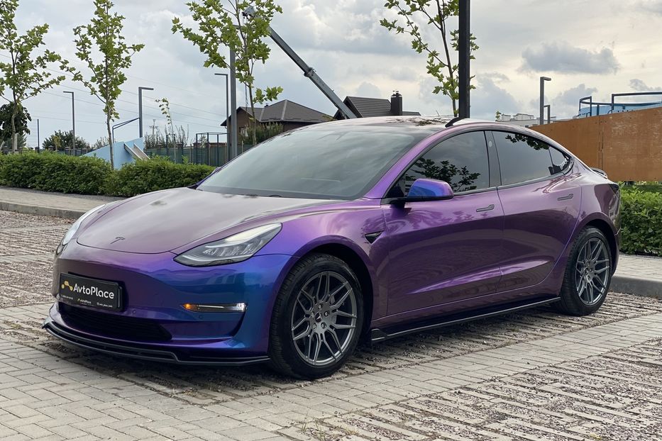 Продам Tesla Model 3 Longe Range 2018 года в Луцке