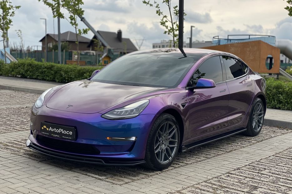Продам Tesla Model 3 Longe Range 2018 года в Луцке
