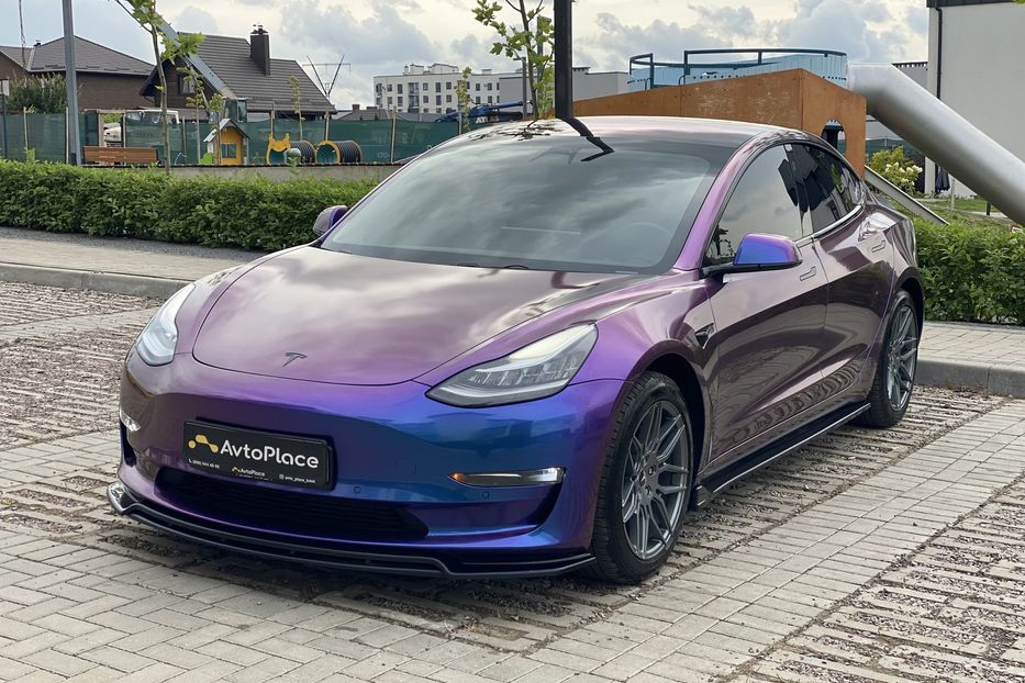 Продам Tesla Model 3 Longe Range 2018 года в Луцке
