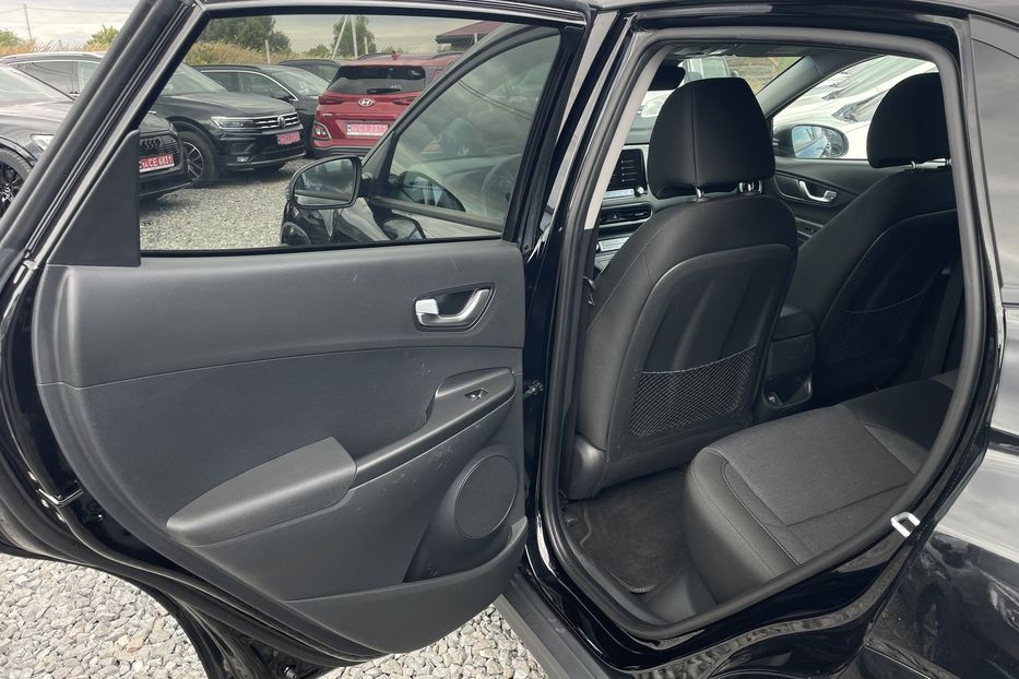Продам Hyundai Kona 64 kw 2021 года в Львове