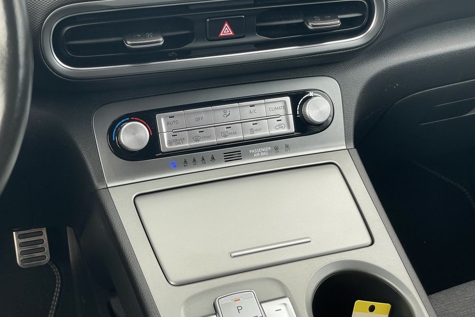 Продам Hyundai Kona 64 kw 2021 года в Львове