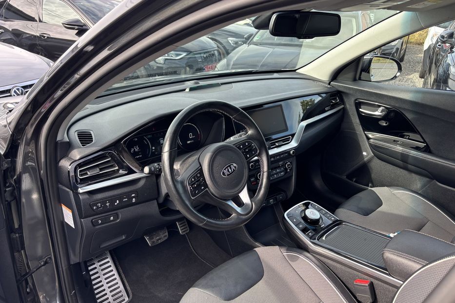 Продам Kia Niro 64квт 2021 года в Львове