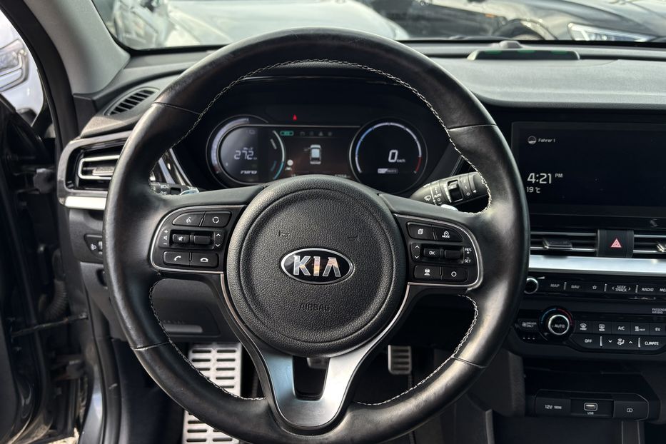 Продам Kia Niro 64квт 2021 года в Львове