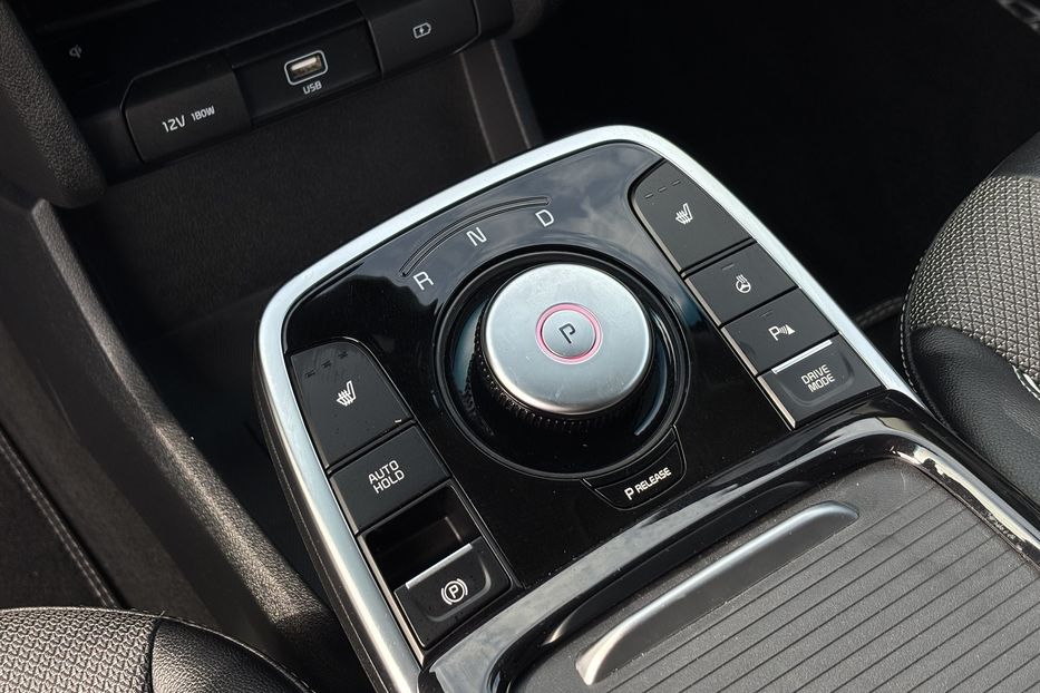 Продам Kia Niro 64квт 2021 года в Львове