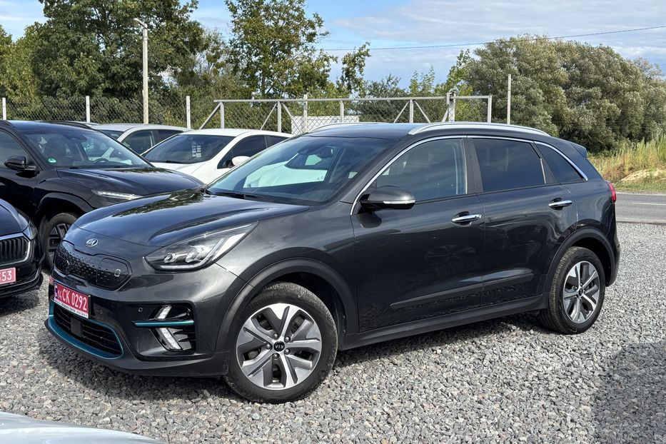 Продам Kia Niro 64квт 2021 года в Львове