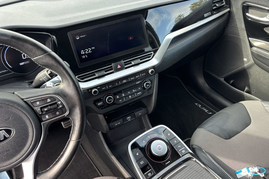 Продам Kia Niro 64квт 2021 года в Львове
