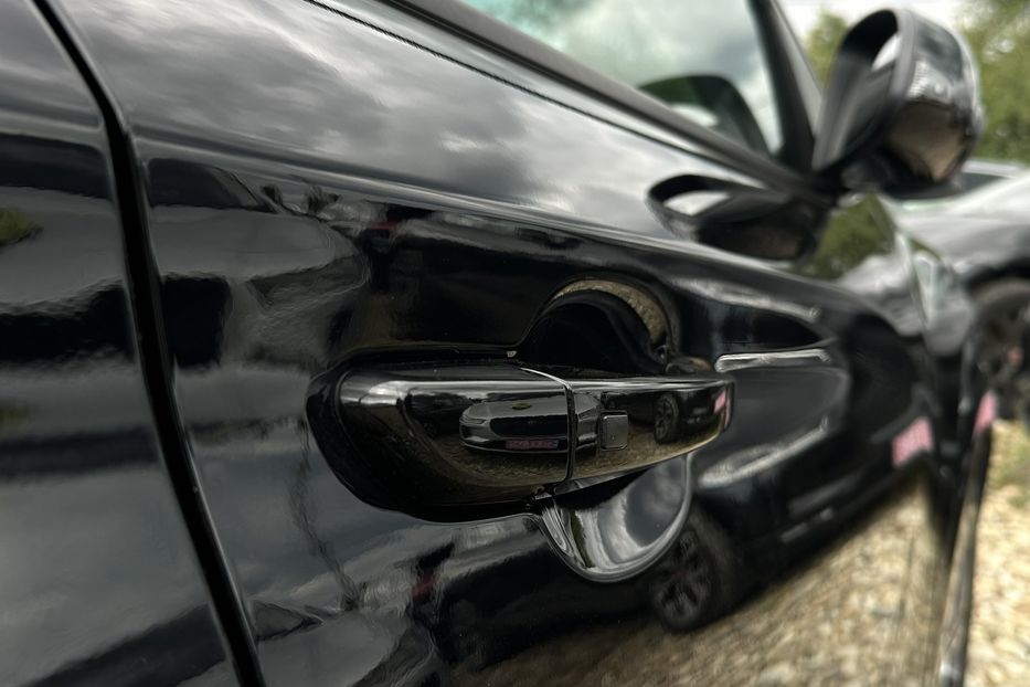 Продам Hyundai Kona  64кВт СліпізониПдгрівсиднькер 2022 года в Львове
