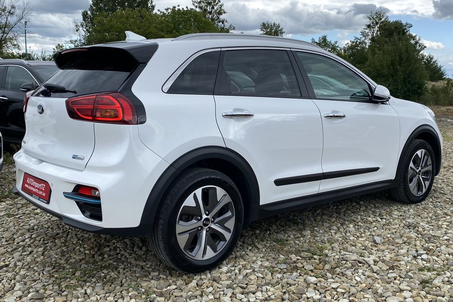 Продам Kia Niro 64кВтТепловийПідгрвсидінькерма 2020 года в Львове