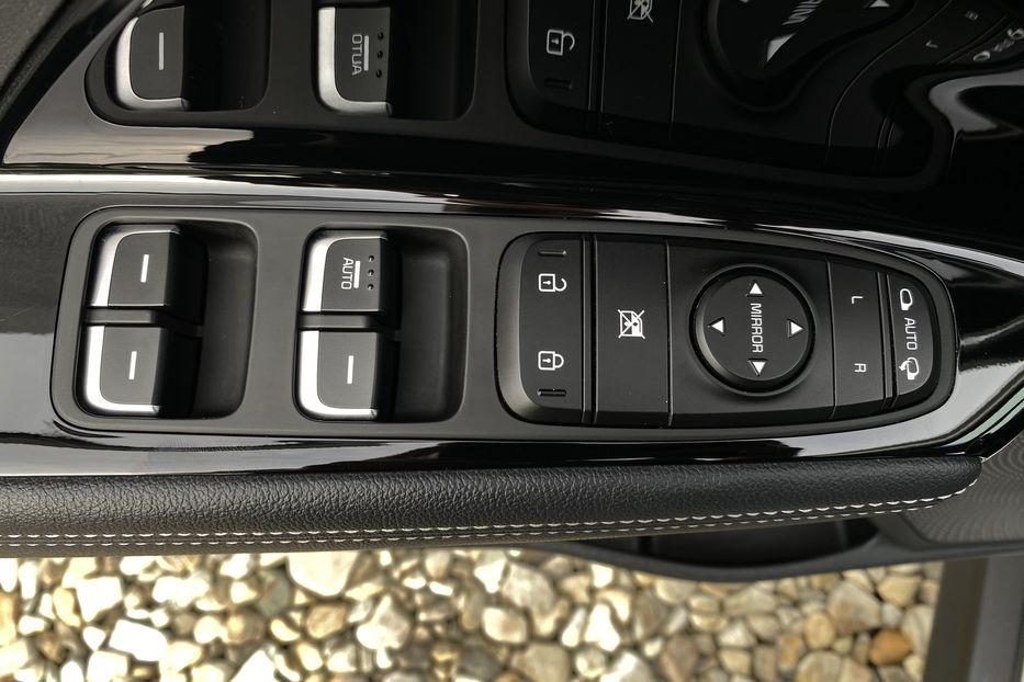 Продам Kia Niro 64кВтТепловийПідгрвсидінькерма 2020 года в Львове