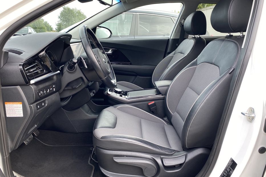 Продам Kia Niro 64кВтТепловийПідгрвсидінькерма 2020 года в Львове