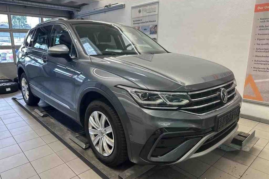 Продам Volkswagen Tiguan Allspace Elegance 147kw v7909 2021 года в Луцке