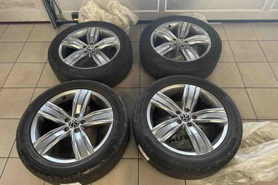 Продам Volkswagen Tiguan Allspace Elegance 147kw v7909 2021 года в Луцке