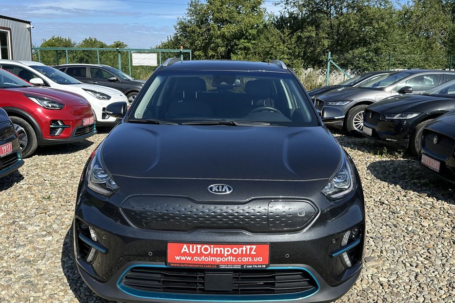 Продам Kia Niro 64 kWh Макс. комплектація Люк. 2021 года в Львове