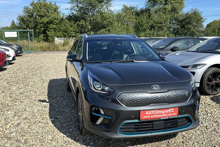 Продам Kia Niro 64 kWh Макс. комплектація Люк. 2021 года в Львове