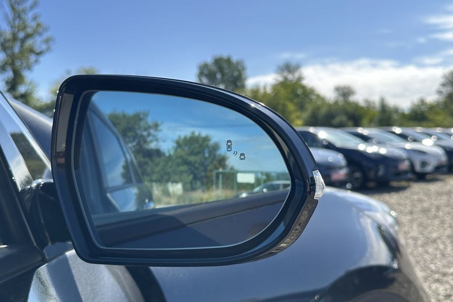Продам Kia Niro 64 kWh Макс. комплектація Люк. 2021 года в Львове