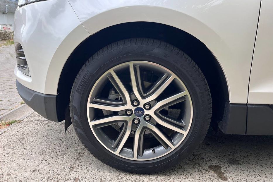Продам Ford Edge 2019 года в Черновцах