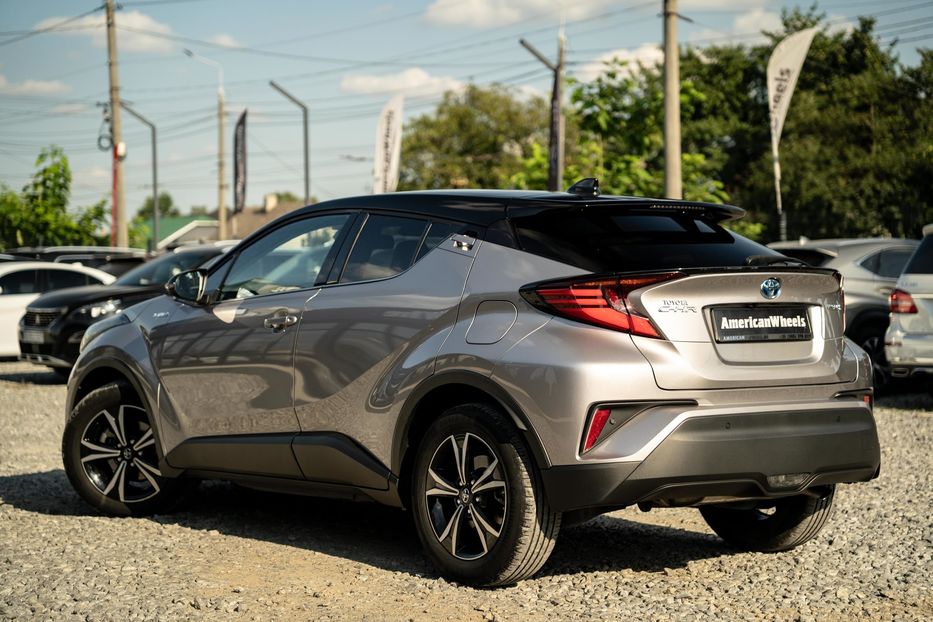 Продам Toyota C-HR Hybrid 2021 года в Черновцах