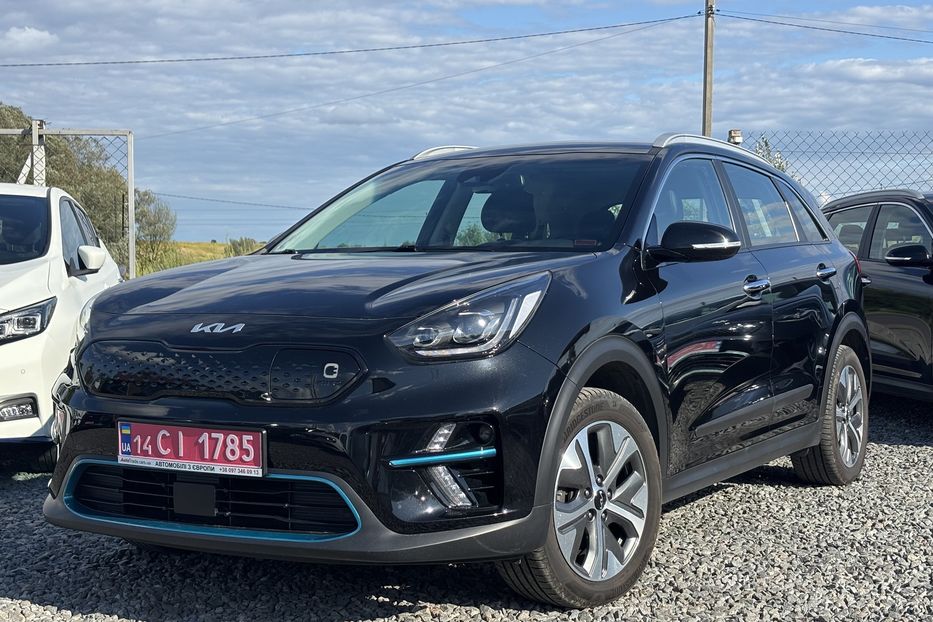 Продам Kia Niro 64квт  2022 года в Львове