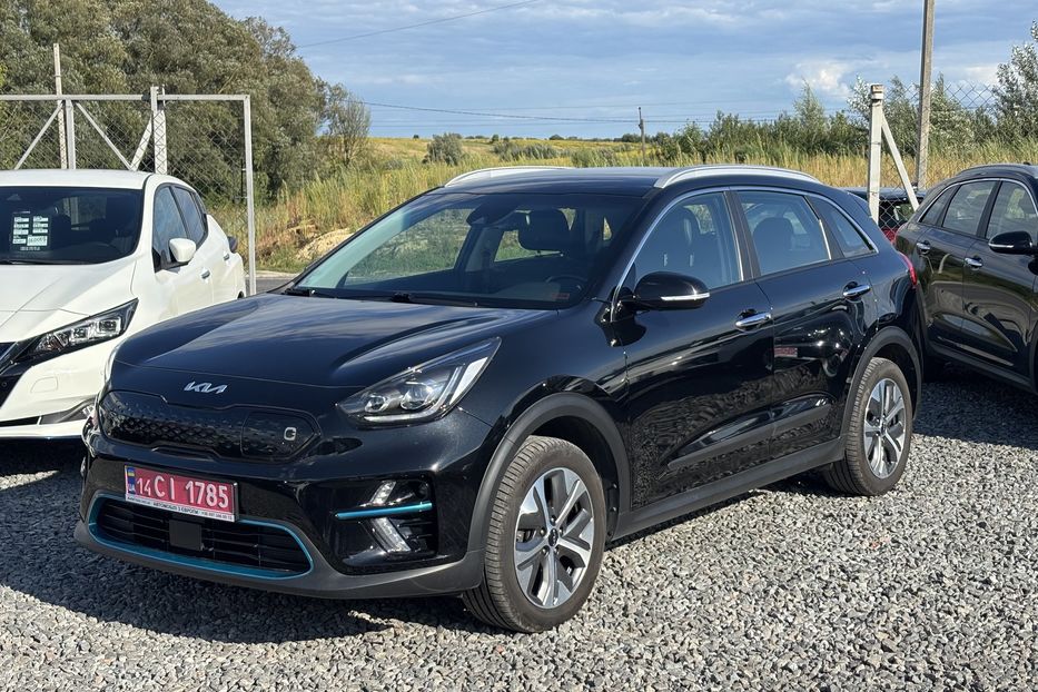 Продам Kia Niro 64квт  2022 года в Львове