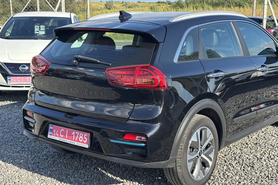 Продам Kia Niro 64квт  2022 года в Львове