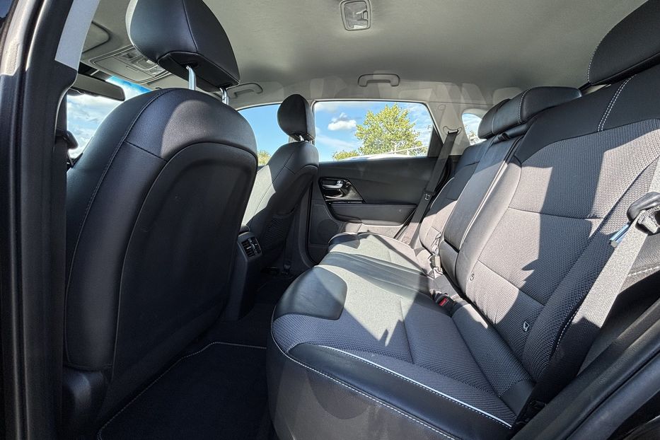 Продам Kia Niro 64квт  2022 года в Львове