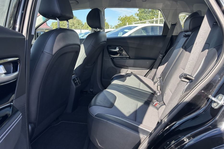 Продам Kia Niro 64квт  2022 года в Львове