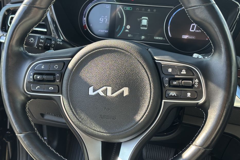 Продам Kia Niro 64квт  2022 года в Львове