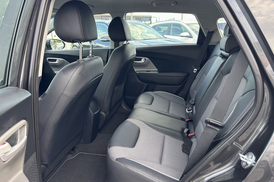 Продам Kia Niro 64квт авто у Львові 2021 года в Львове