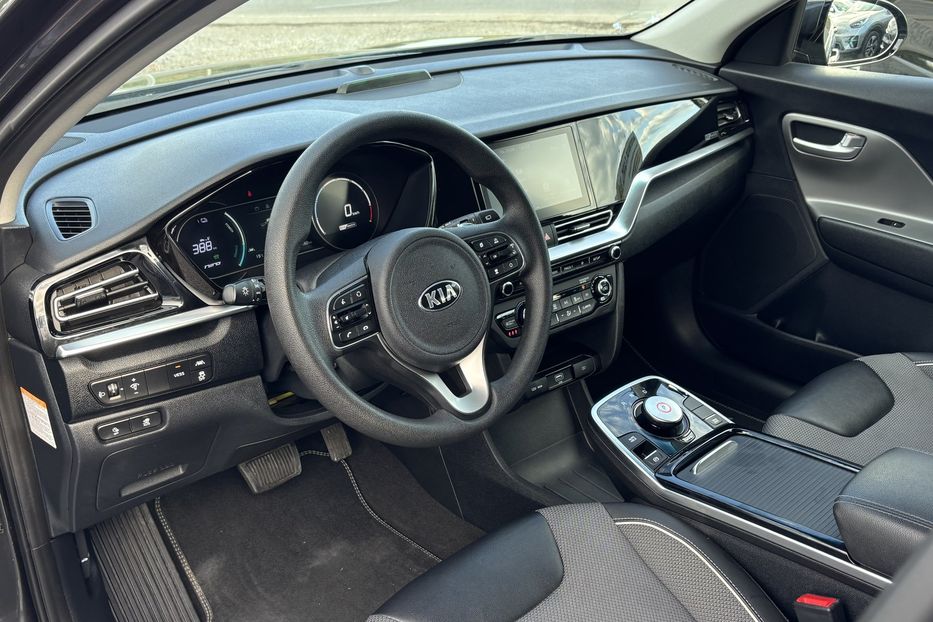 Продам Kia Niro 64квт авто у Львові 2021 года в Львове