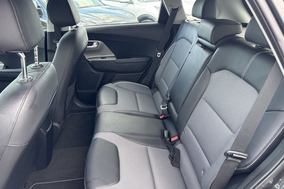 Продам Kia Niro 64квт авто у Львові 2021 года в Львове