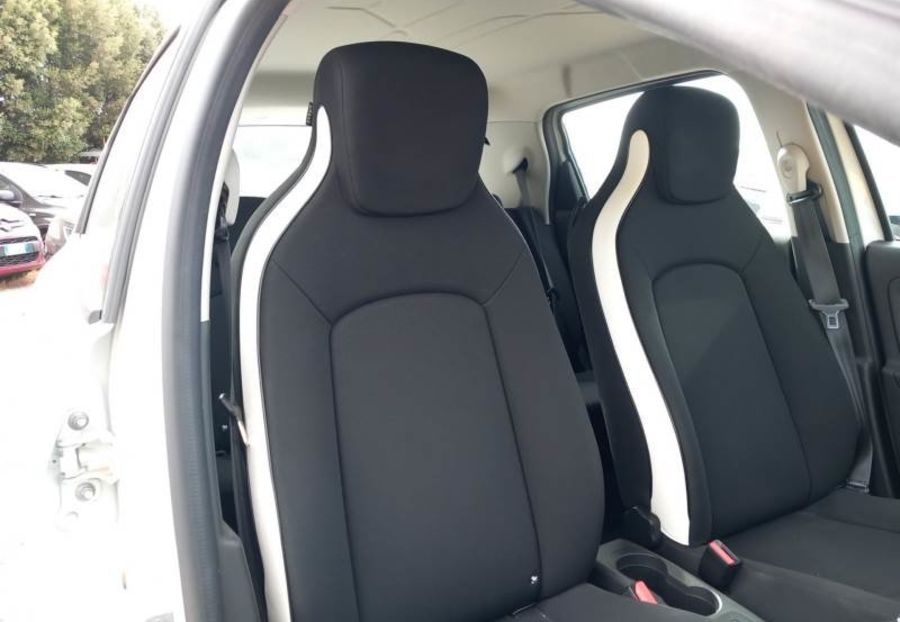 Продам Renault Zoe 51 квт авто в дорозі 2020 года в Львове