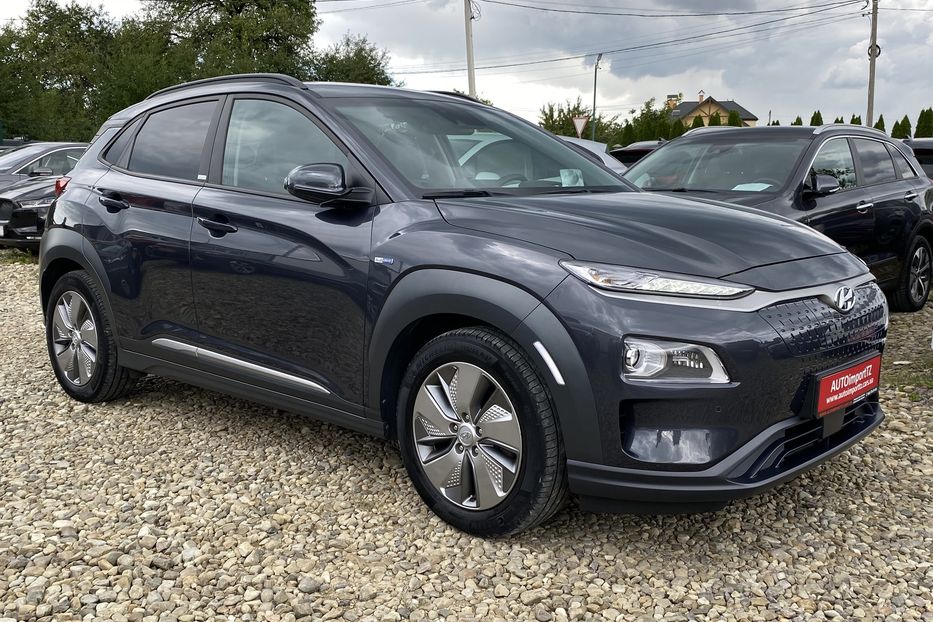 Продам Hyundai Kona 64kWhМакс.комплектація PREMIUM 2020 года в Львове