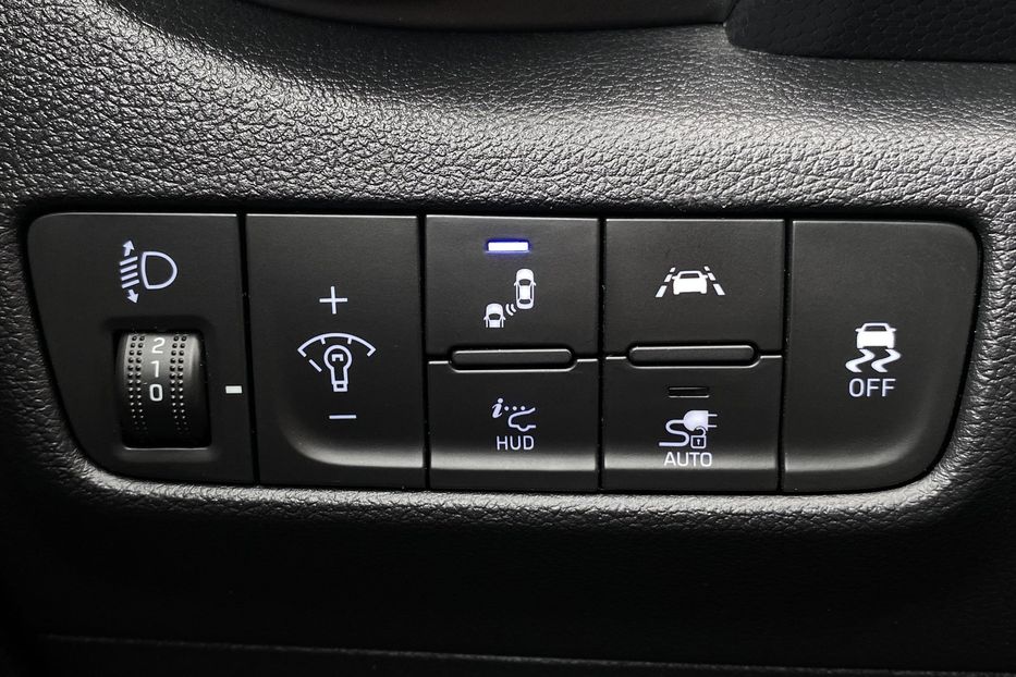 Продам Hyundai Kona 64kWhМакс.комплектація PREMIUM 2020 года в Львове