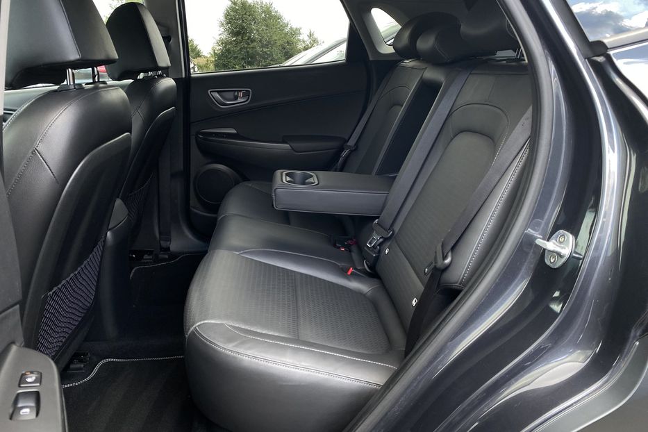 Продам Hyundai Kona 64kWhМакс.комплектація PREMIUM 2020 года в Львове