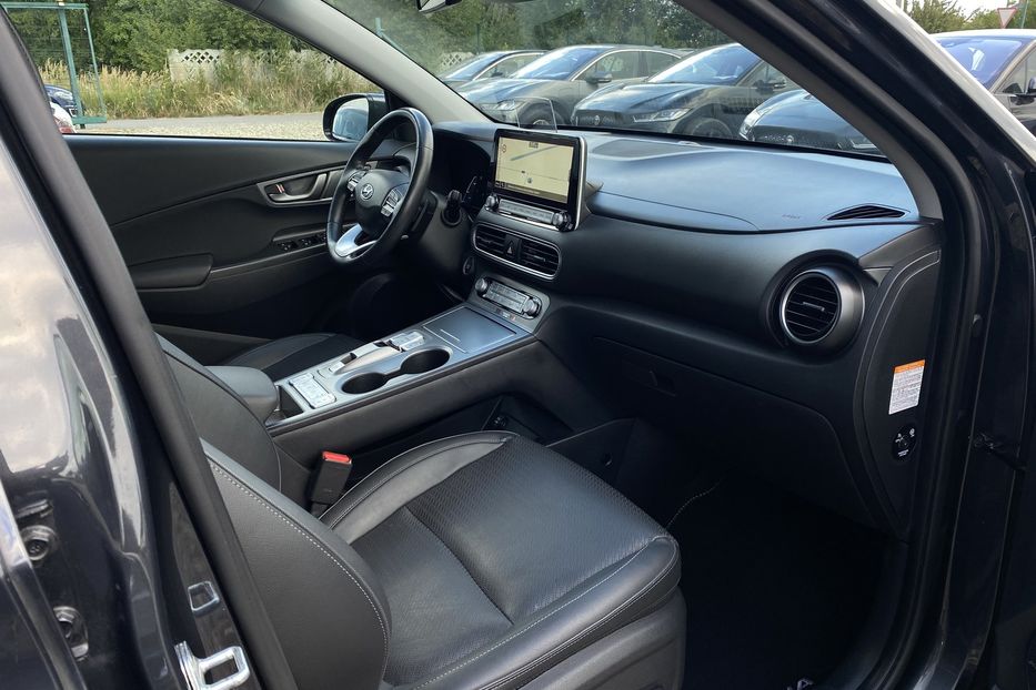 Продам Hyundai Kona 64kWhМакс.комплектація PREMIUM 2020 года в Львове