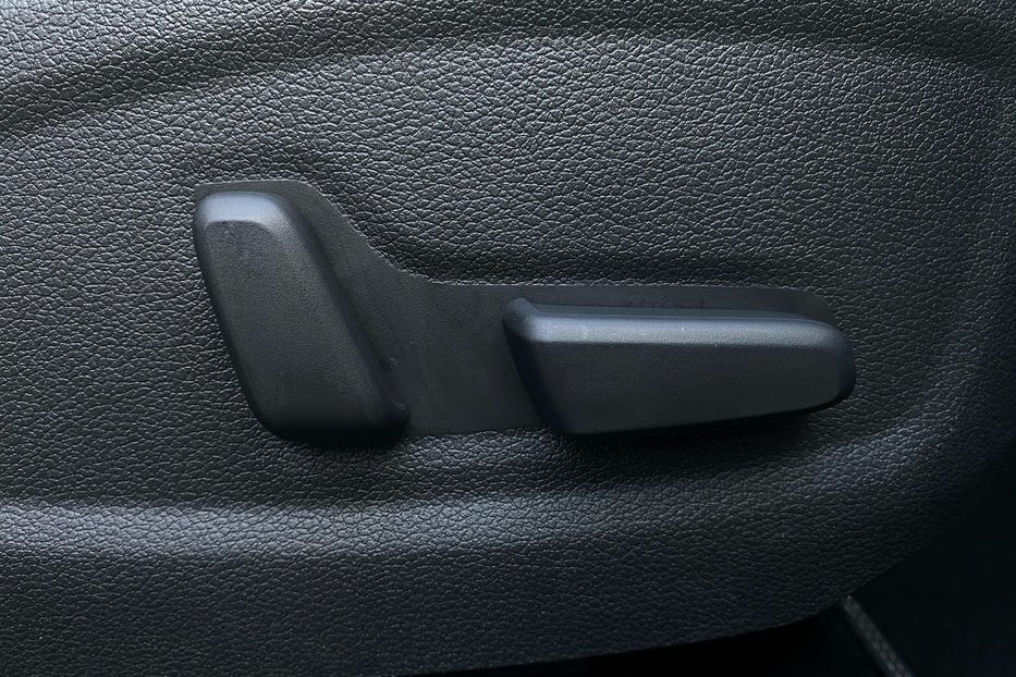 Продам Hyundai Kona 64kWhМакс.комплектація PREMIUM 2020 года в Львове