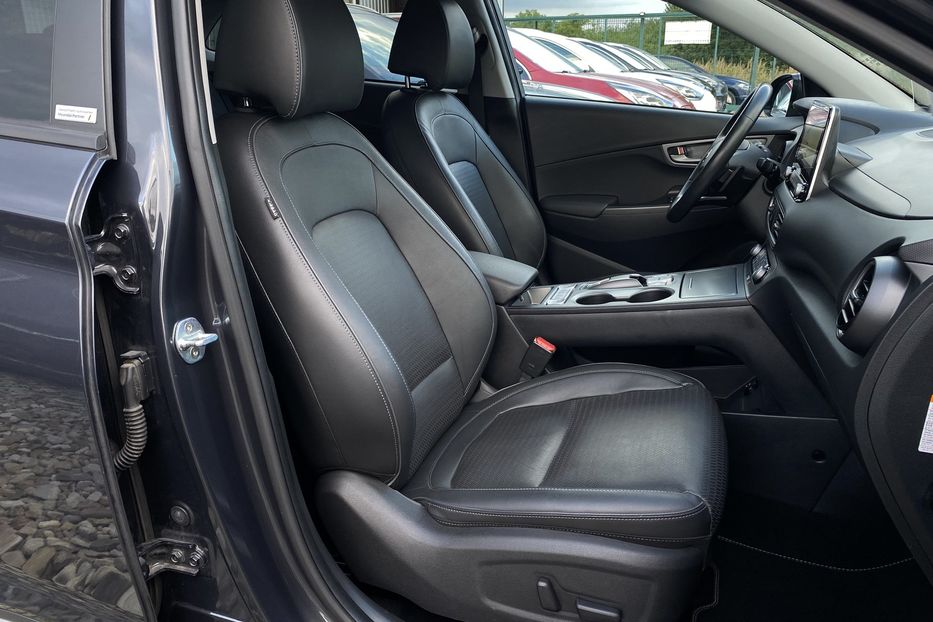 Продам Hyundai Kona 64kWhМакс.комплектація PREMIUM 2020 года в Львове