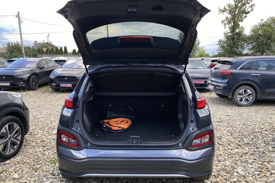 Продам Hyundai Kona 64kWhМакс.комплектація PREMIUM 2020 года в Львове