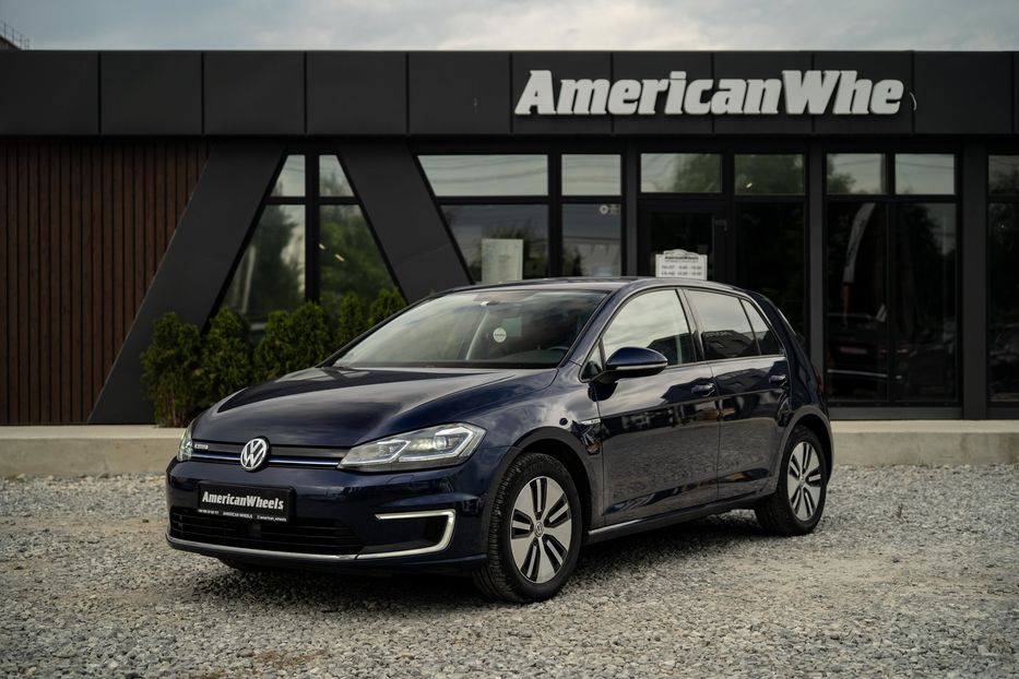 Продам Volkswagen e-Golf 2017 года в Черновцах