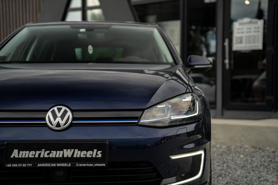 Продам Volkswagen e-Golf 2017 года в Черновцах