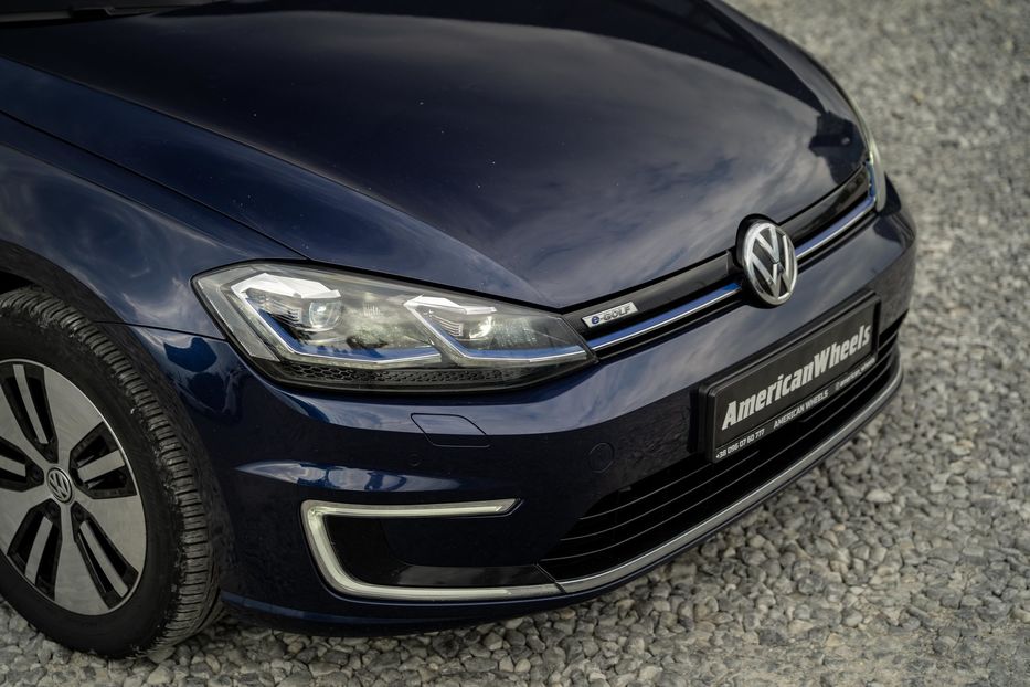 Продам Volkswagen e-Golf 2017 года в Черновцах