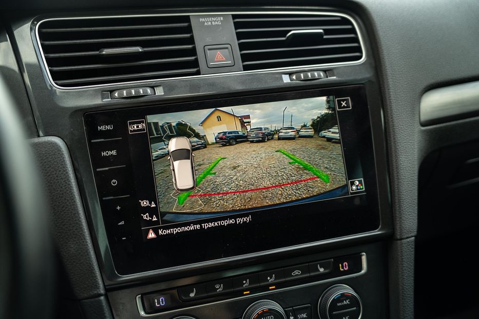 Продам Volkswagen e-Golf 2017 года в Черновцах