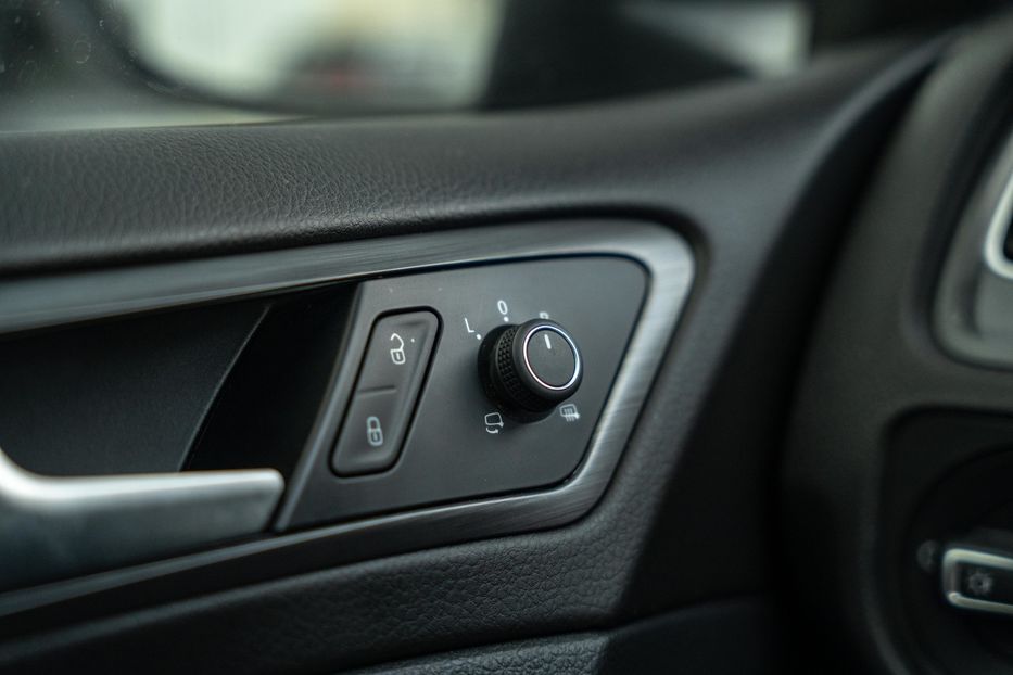 Продам Volkswagen e-Golf 2017 года в Черновцах