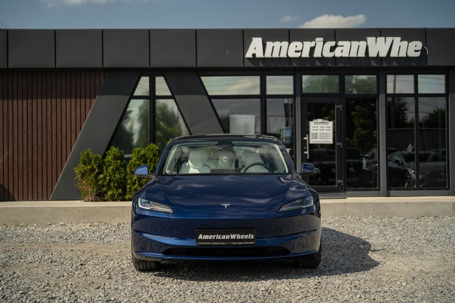 Продам Tesla Model 3 Long Range Dual Motor 2024 года в Черновцах