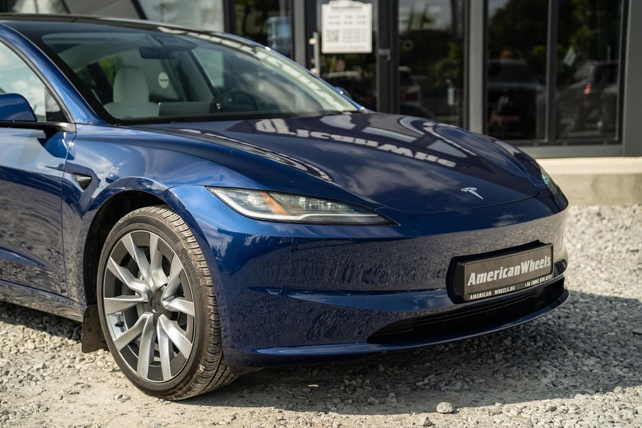 Продам Tesla Model 3 Long Range Dual Motor 2024 года в Черновцах