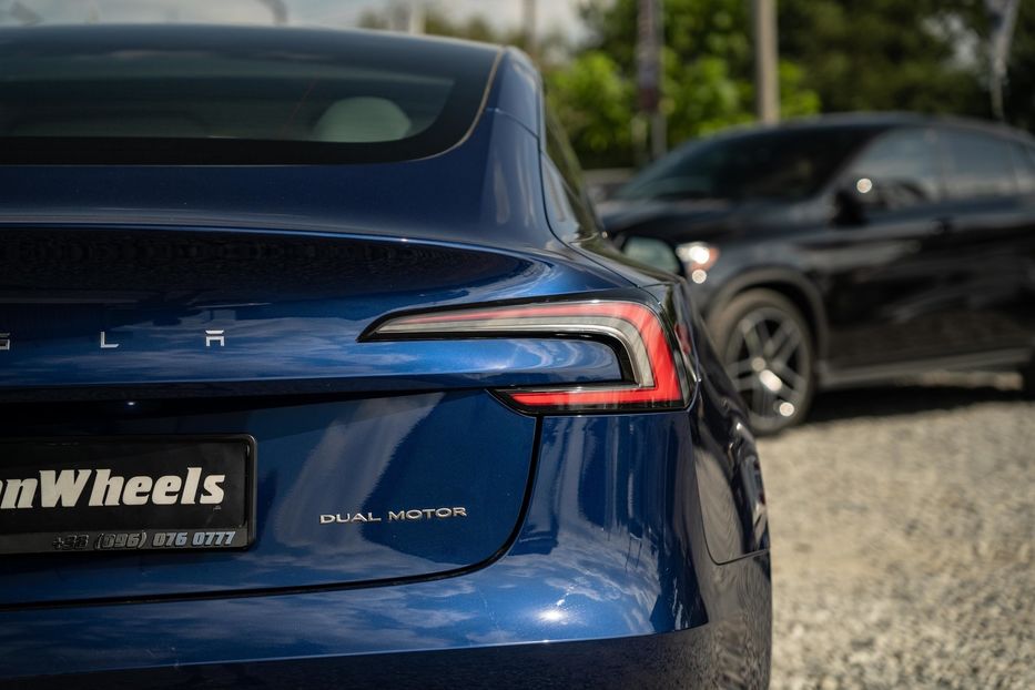 Продам Tesla Model 3 Long Range Dual Motor 2024 года в Черновцах