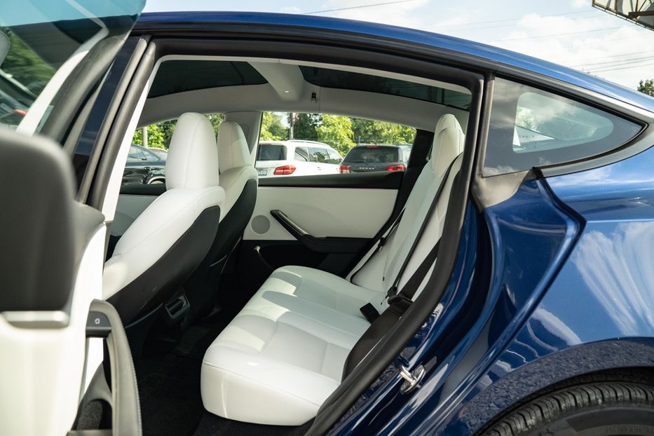Продам Tesla Model 3 Long Range Dual Motor 2024 года в Черновцах