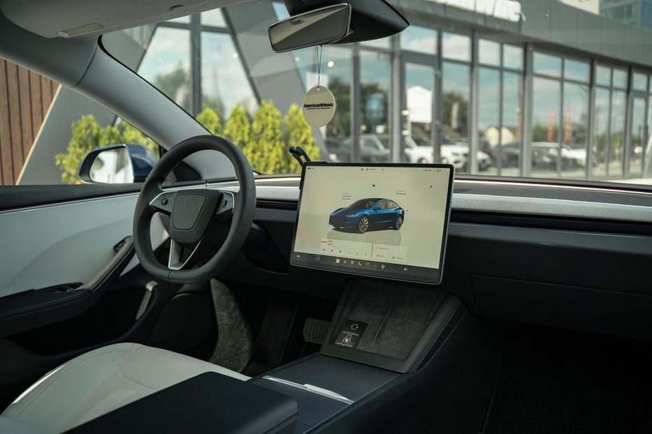 Продам Tesla Model 3 Long Range Dual Motor 2024 года в Черновцах