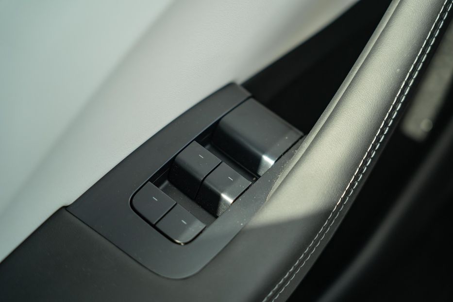 Продам Tesla Model 3 Long Range Dual Motor 2024 года в Черновцах